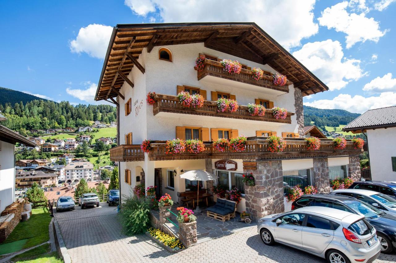 Garni Rives Bed & Breakfast Ortisei Bagian luar foto