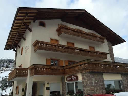 Garni Rives Bed & Breakfast Ortisei Bagian luar foto