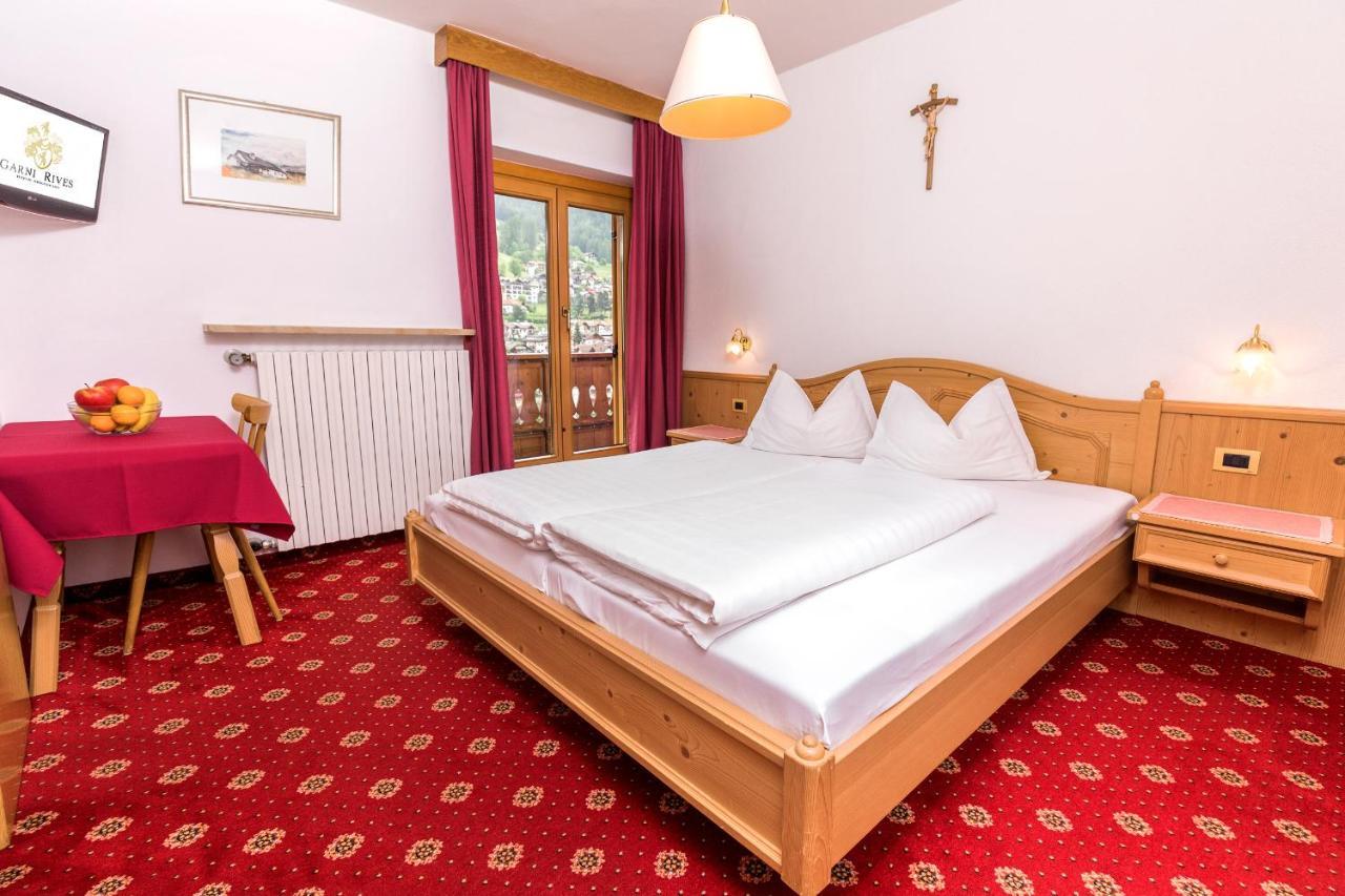 Garni Rives Bed & Breakfast Ortisei Bagian luar foto