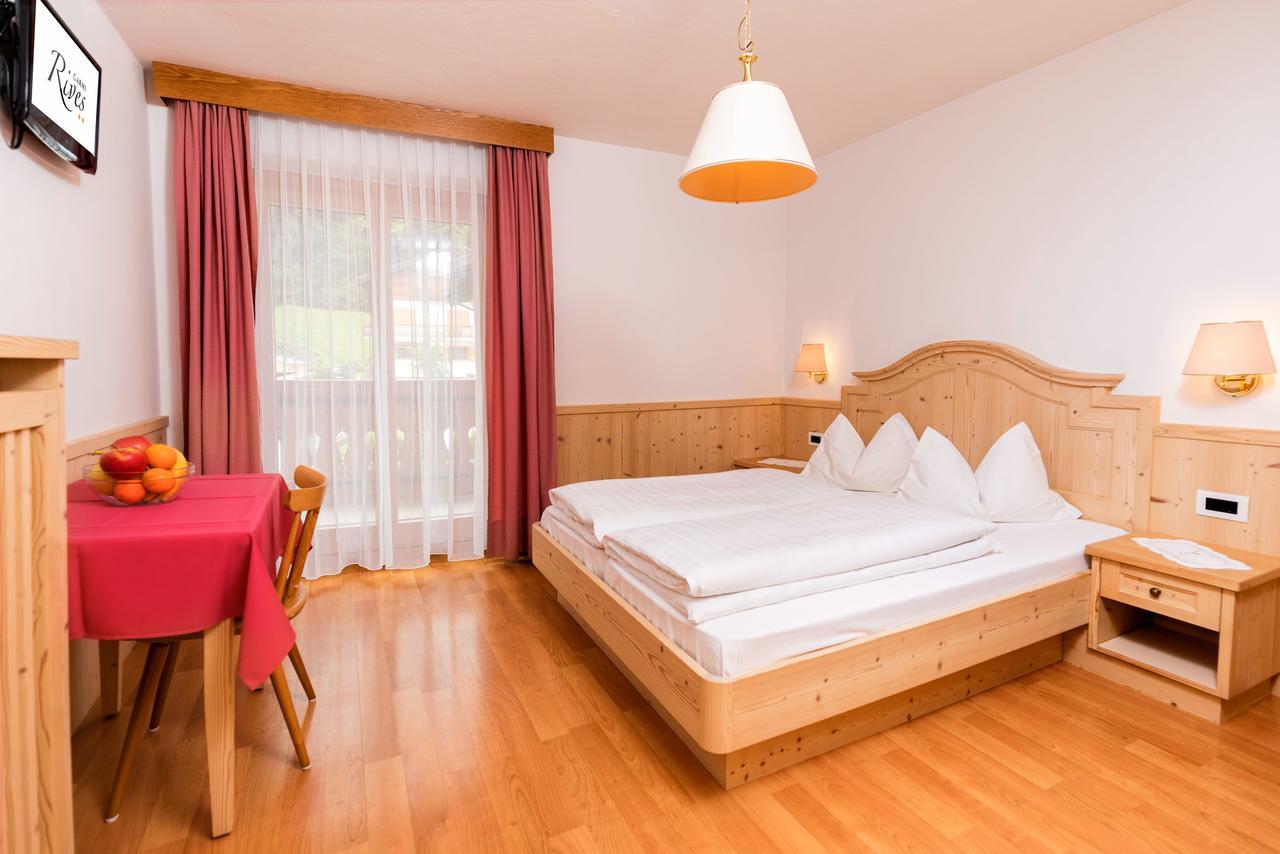 Garni Rives Bed & Breakfast Ortisei Bagian luar foto